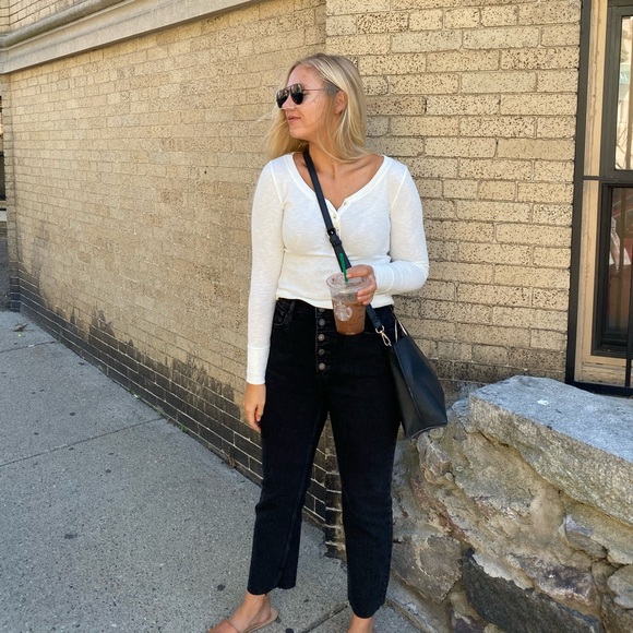 Black Abercrombie Jeans - Picture 3 of 7